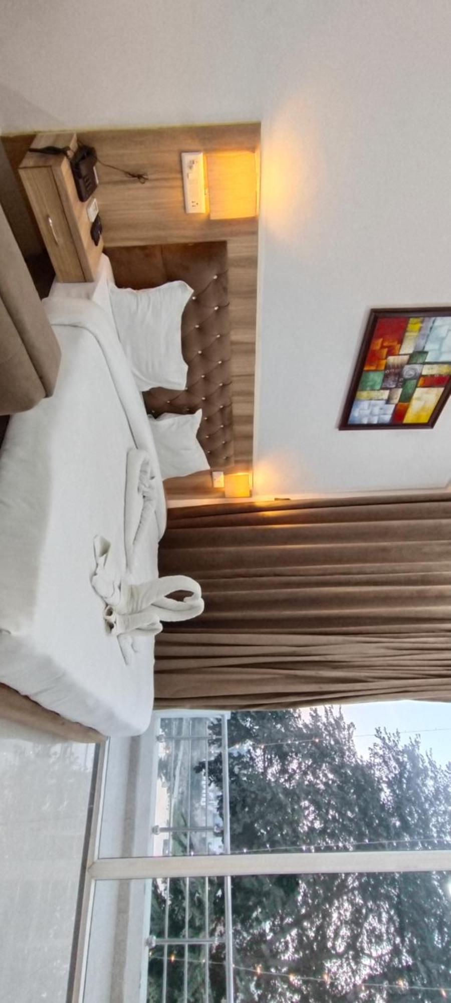 Hotel Lakeview By Bookingcare Chhatarpur Kültér fotó
