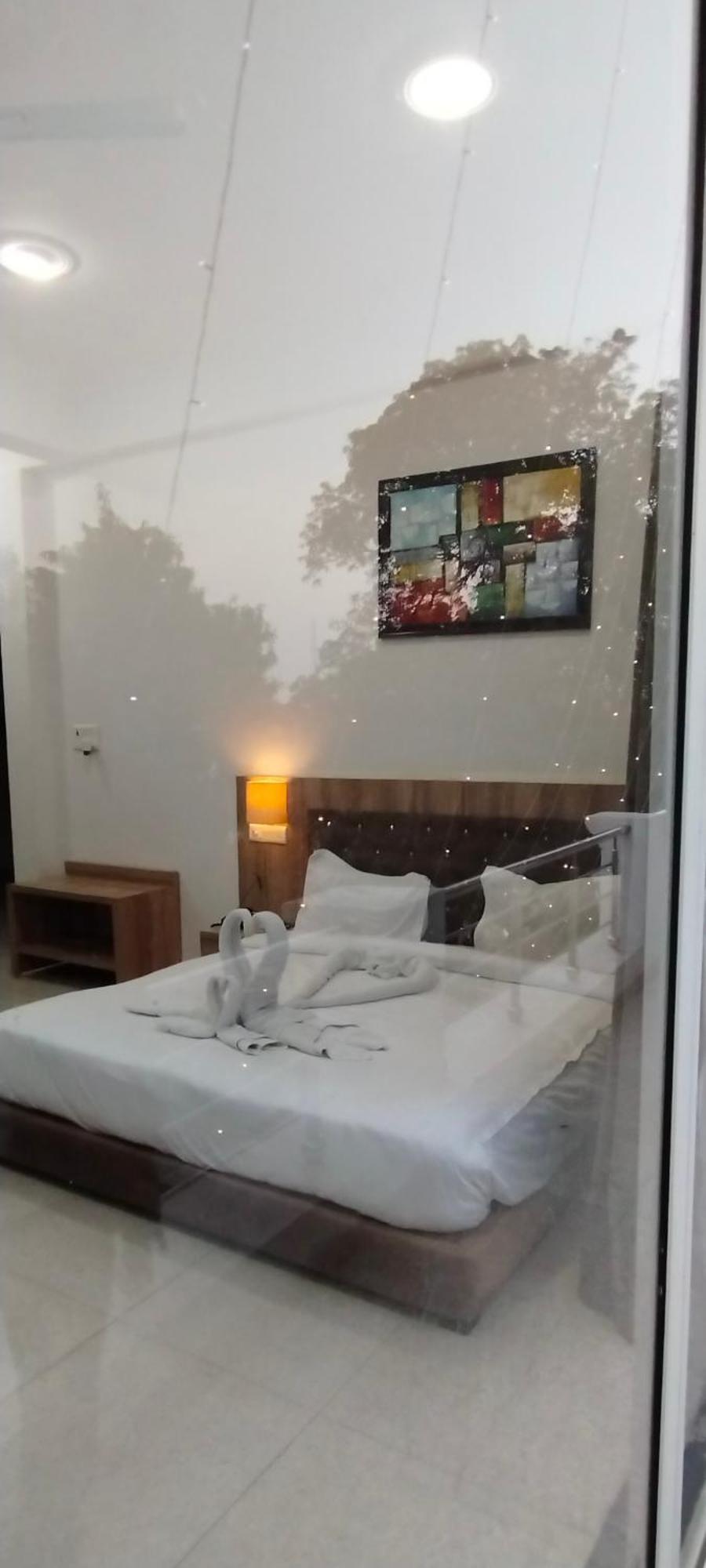 Hotel Lakeview By Bookingcare Chhatarpur Kültér fotó